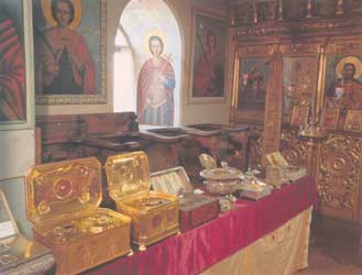 Мощи святых угодников Божиих из ризницы Русского монастыря