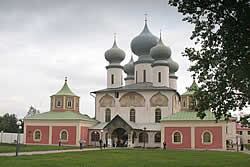 Успенский собор Тихвинского монастыря