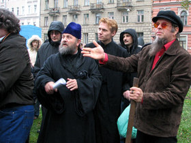 В Петербурге прошла несанкционированная антицерковная акция - фото SpbLand.Ru