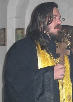 Священник Андрей Николаев
