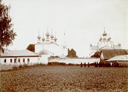 Федоровский монастырь в Городце. Фото М. Дмитриева. Конец XIX века.