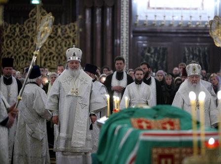 Заупокойное богослужение по Святейшему Патриарху Алексию II