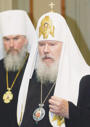 Митрополит Климент и Патриарх Алексий. Фото ИТАР-ТАСС