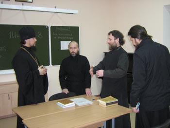 Слева направо: иеромонах Ефрем (Просянок), иерей Виктор Холодков, иерей Ярослав Савицкий, иеродиакон Сафроний (Валов)