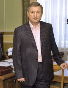 Е.Кушнарев