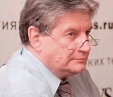 Виктор Алкснис