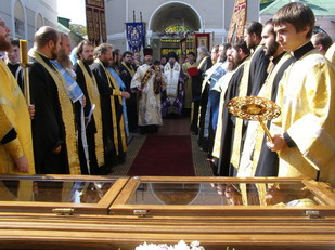 Молебен в Николо-Иоасафском соборе Белгорода