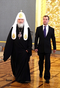 Патриарх Кирилл и Дмитрий Медведев (фото Патриархия.Ру)