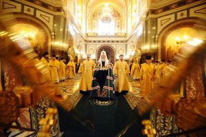 Патриарх Кирилл в Храме Христа Спасителя (Патриархия.ру)