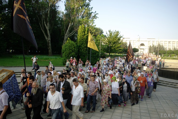 Крестный ход в Кишиневе. Июль 2010 г.