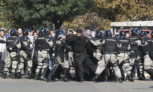 Столкновения в связи с гей-парадом в Белграде