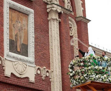Патриарх Кирилл освящает икону Николы Можайского, фото Патриархия.Ру