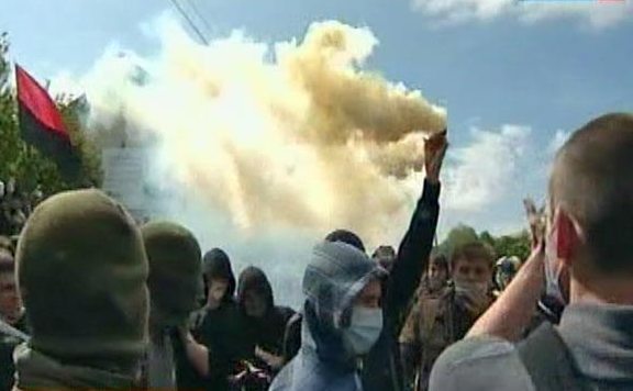 Беспорядки во Львове 9 мая 2011 г.
