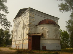 Бывшая Варваринская церковь Тихвинского монастыря