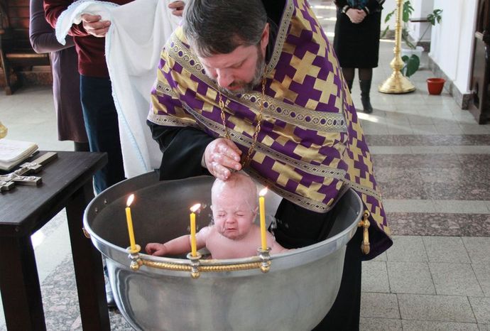 В Покровском кафедральном соборе состоялось крещение *первенца* епархиальной программы противоабортного консультирования 