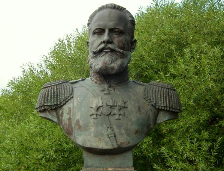 Памятник С.И.Мосину