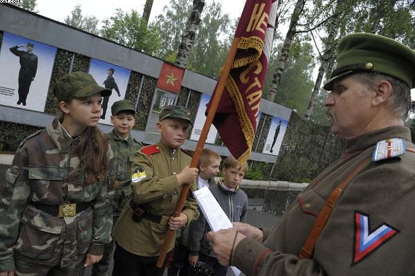 В Ленинградской области прошел слет военно-патриотических и казачьих молодежных организаций имени святого Александра Невского 