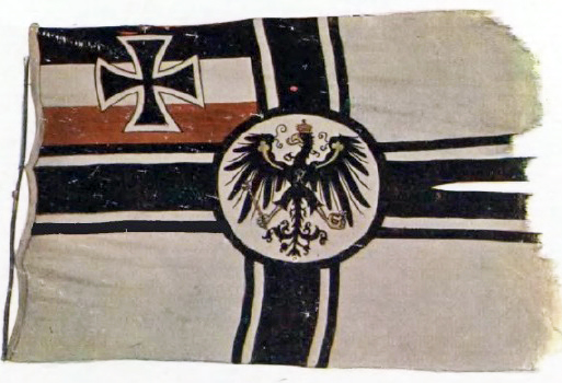 Флаг, захваченный с подбитого *Персифаля*, 1915 год