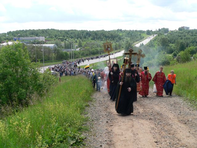 Крестный ход в Перми в день мученической кончины Михаила Александровича Романова