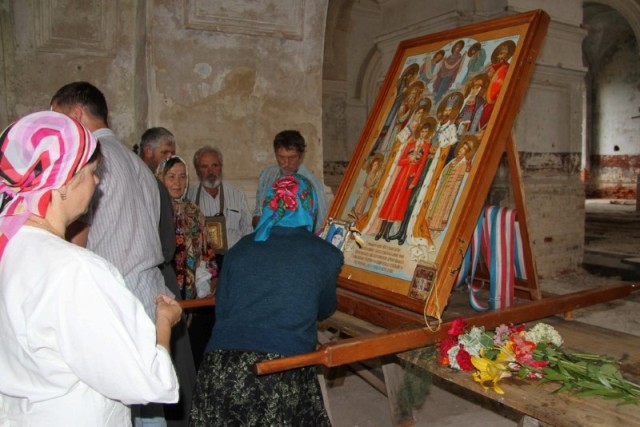 Трехмесячный пеший крестный ход из Севастополя в Смоленск