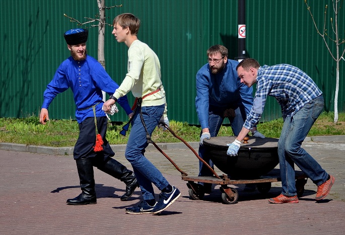 Традиционные гуляния старообрядцев в Рогожском поселке Москвы