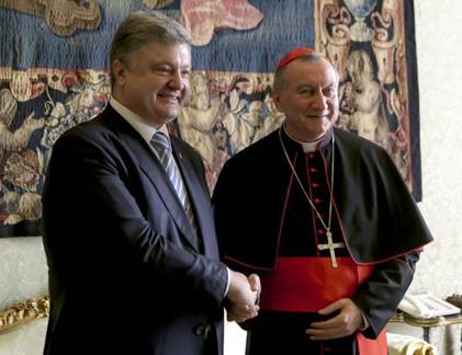 Секретарь Ватикана кардинал Пьетро Паролин и президент Украины Петр Порошенко 