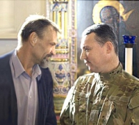 «Ополченцы победят. За ними правда, с ними Бог…» – Правда была бы полностью за ними, если б Ленин,звёзды и совецкие знамёна за ними не маячили.