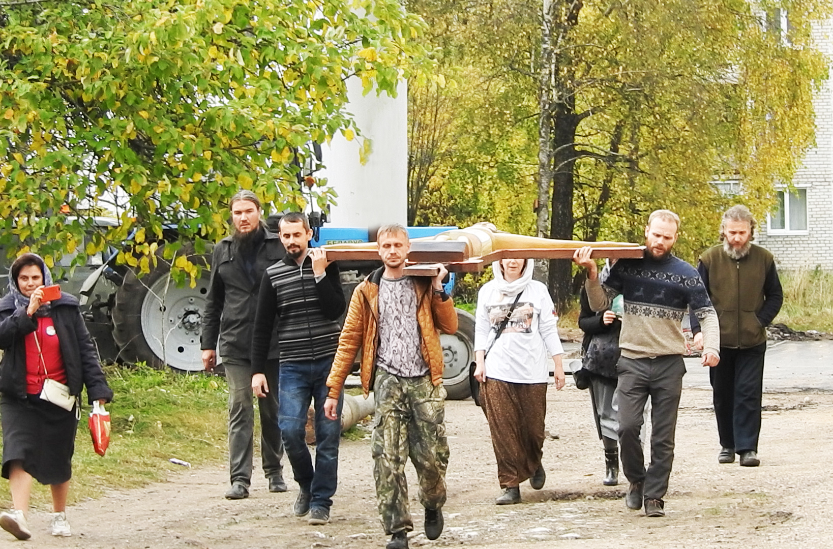 Подслушано в калязине. Калязин крестный ход. Калязин в лицах. Крестный ход Калязин 2021 год.