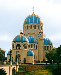 Патриаршее подворье - храм Живоначальной Троицы в Орехово-Борисово