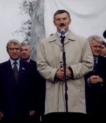 Клыков В.М. выступает на открытии памятника великому князю Святославу в Запорожье
