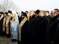 Благодарственный молебен на Владимирской горке в Киеве