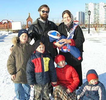 Владимир Потиха с семьей