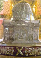 Ковчежец со св. мощами апостола в Кафедральном соборе во имя ап. Андрея (Греция, г. Патры)