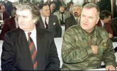 Генерал Ратко Младич и Радован Караджич