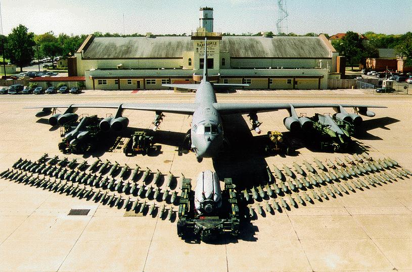 Стратегический бомбардировщик ВВС США Б-52