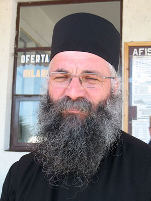 Настоятель монастыря архимандрит Мелхиседек