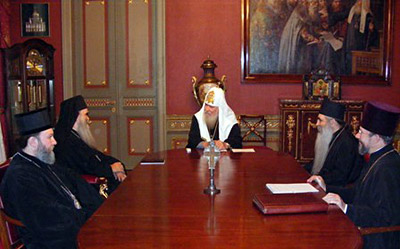 На встрече Святейшего Патриарха Алексия с группой иерархов Сербской Православной Церкви