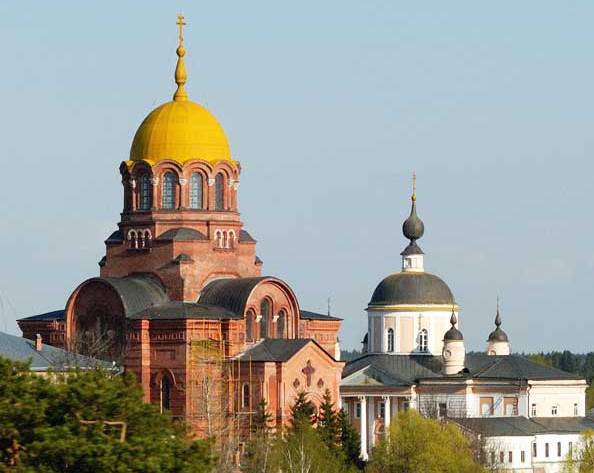 Покровский монастырь в Хотьково