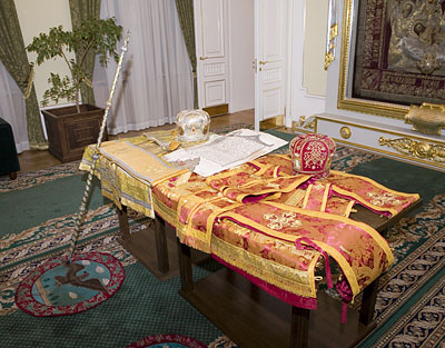 Облачения митрополита Филарета (Вознесенского) в резиденции Патриарха Алексия II