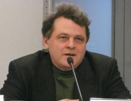 Илья Альтман