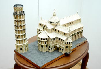 Пизанская башня из пластилина работы Дениса Коломейца