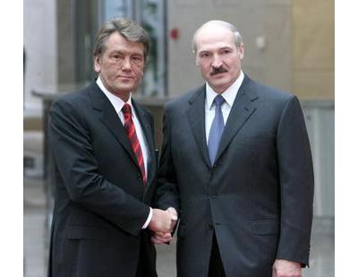 Президенты Украины и Белоруссии Виктор Ющенко и Александр Лукашенко