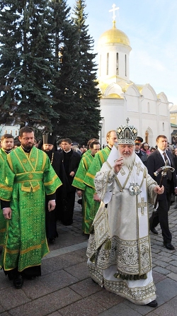 Патриарх Кирилл в Свято-Троицкой Сергиевой лавре, фото Патриархия .Ру