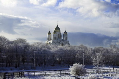 Калининград. Храм Христа Спасителя морозным утром. Фото И.Нилова