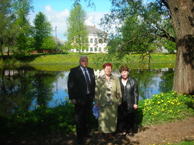 Автор на речке Перерытица в Старой Руссе, рядом с домом, где жил Ф.М. Достоевский Автор на речке Перерытица в Старой Руссе, рядом с домом, где жил Ф.М. Достоевский