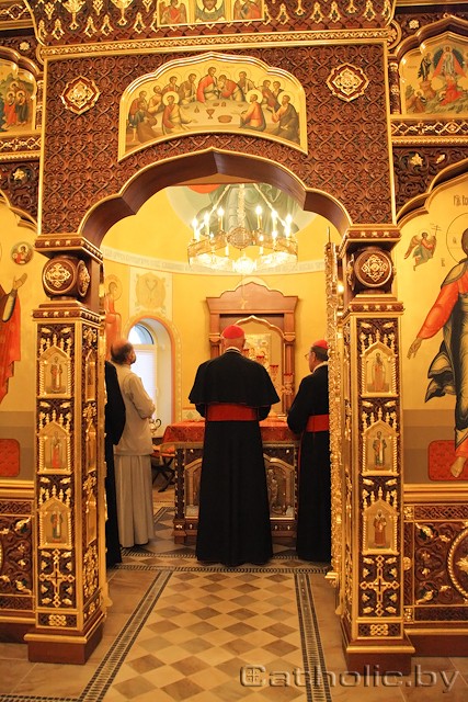 Католики в православном храме в Минске