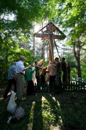 В Черниговской области установлены Поклонные кресты5