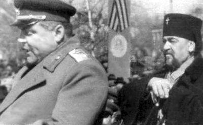  Рис 5 Митинг в Харбине 21 апреля 1946 г. Выступает Маршал Р. Я. Малиновский