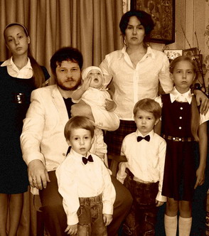 Семья Тихомировых