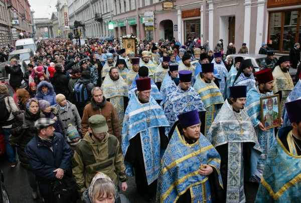 Крестный ход в Санкт-Петербурге, 4.11.2012, фото *Российской газеты*